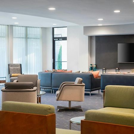 Отель Courtyard By Marriott Providence Линкольн Экстерьер фото