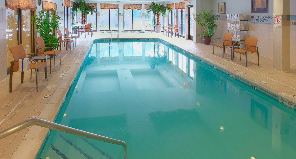 Отель Courtyard By Marriott Providence Линкольн Экстерьер фото
